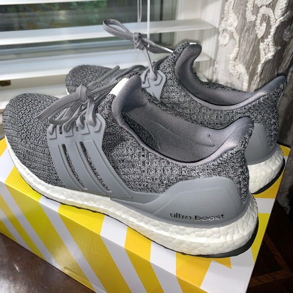 ADIDAS UNISEX ULTRABOOST RUNNING SHOE - Picture 8 of 8